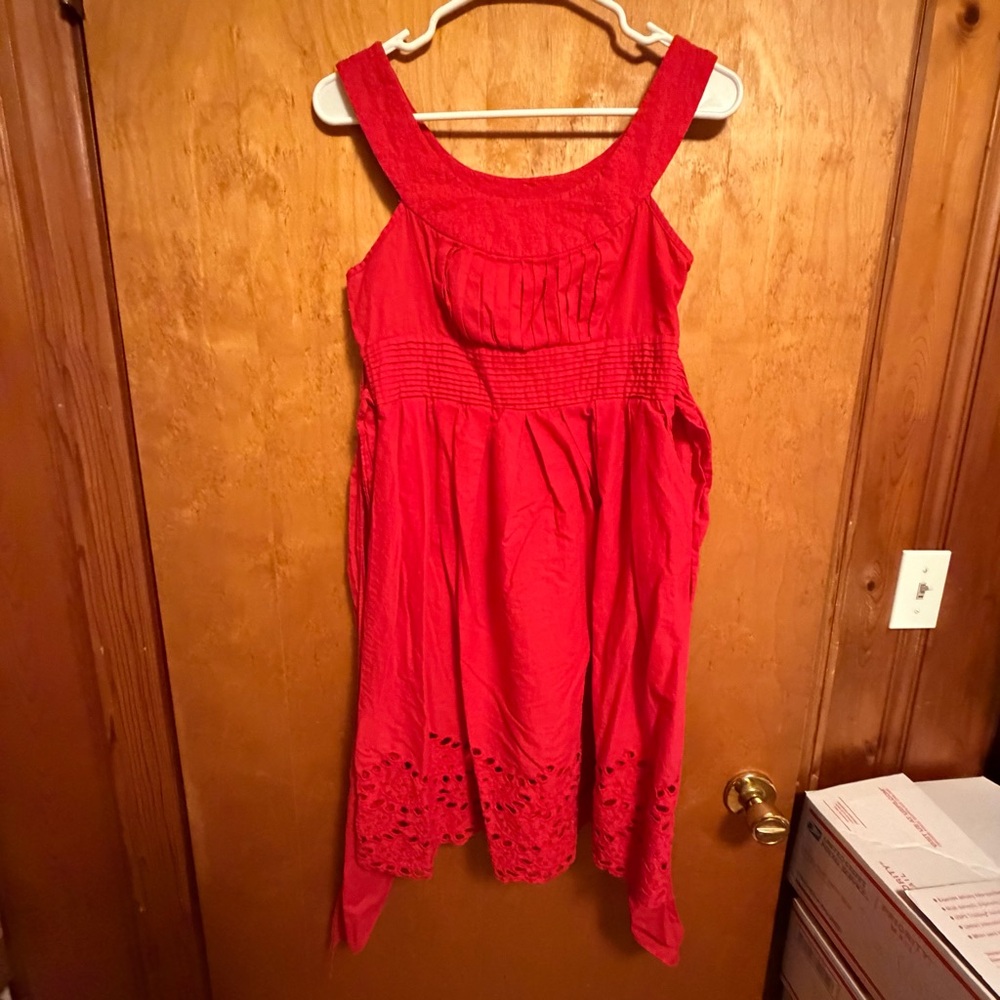BB Dakota Red Eyelet‎ Hem Sleeveless Dress